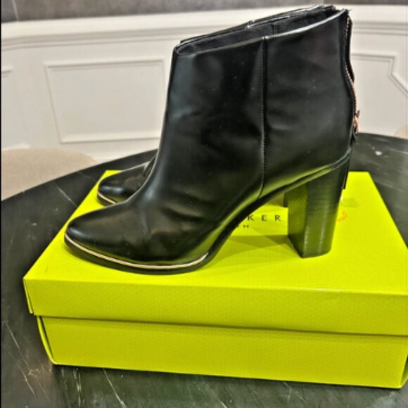 Ted Baker London BLACK LEATHER Women's Vaully Bootie, US 10, EU 40.5 - Picture 1 of 8